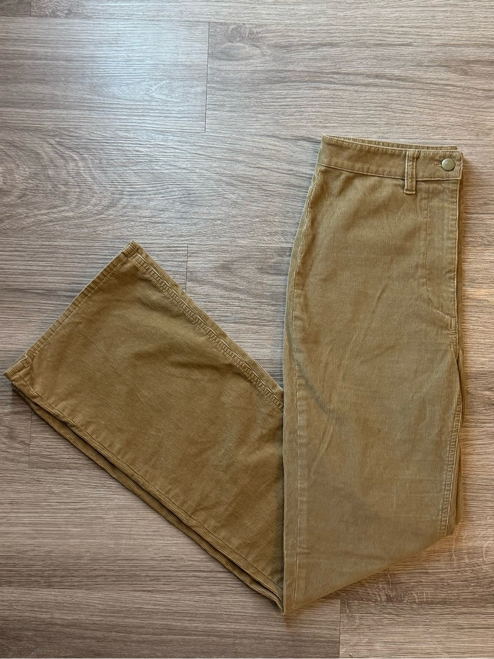Wilfred Free Aritzia Women’s High Waist Mazza Corduroy Flare Pants Y2K Boho Chic